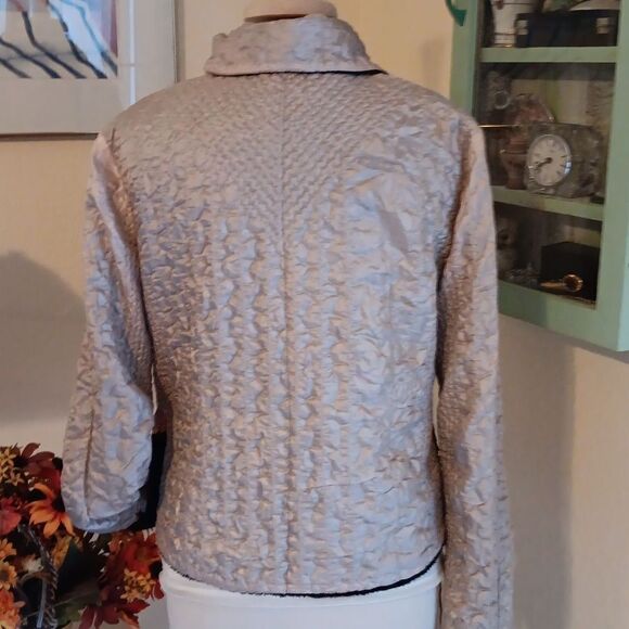 UBU...I'll be me Reversible Jacket - Picture 13 of 16